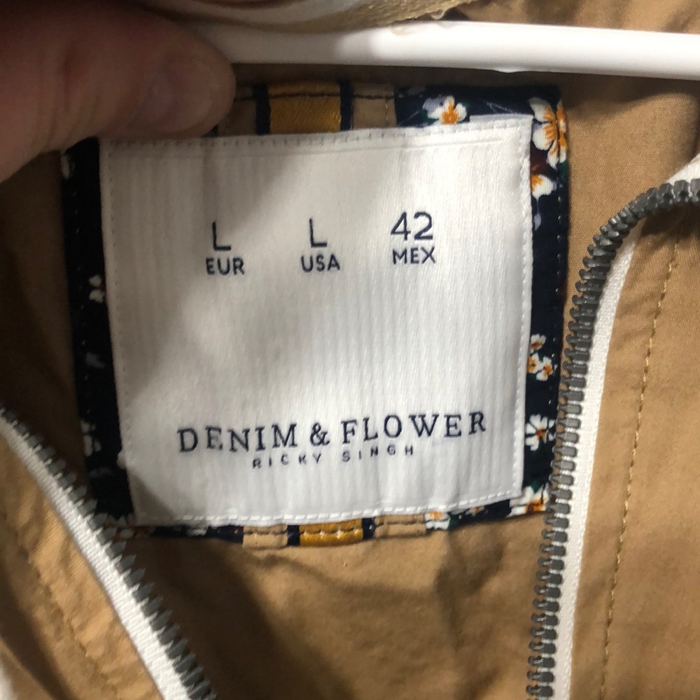Denim & flower hoodie with pockets